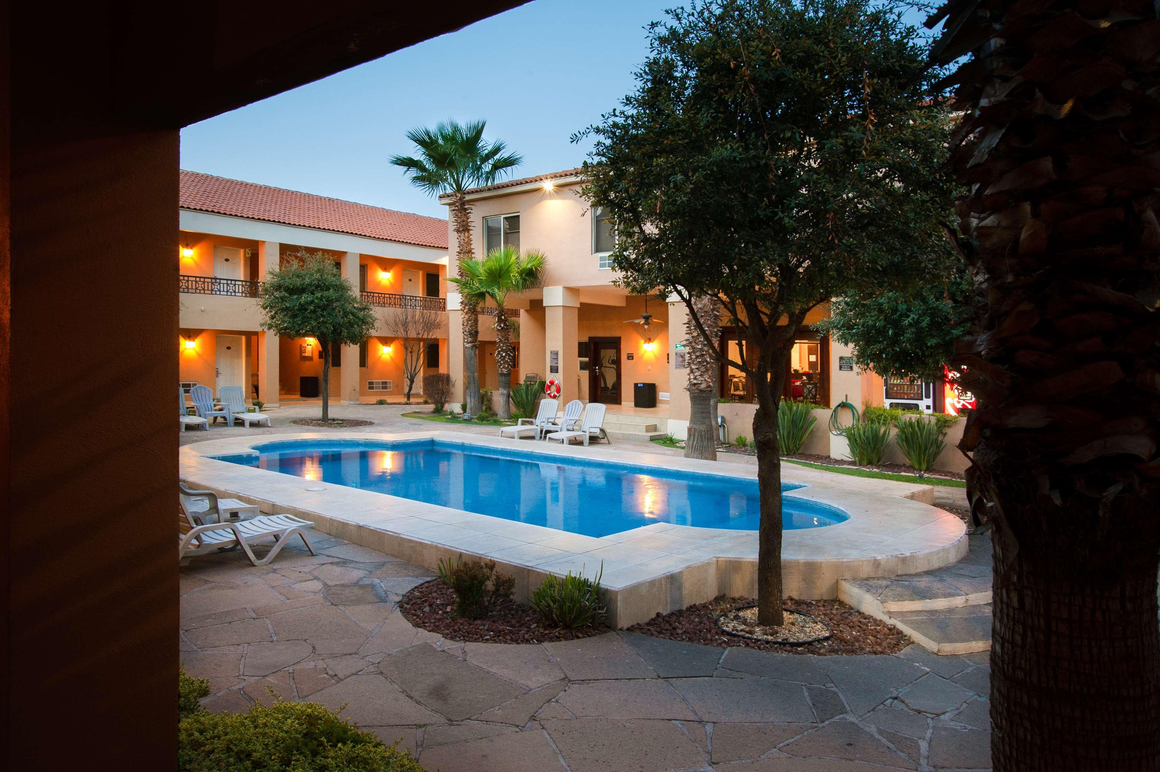 Best Western Plus Chihuahua Aeropuerto Kültér fotó